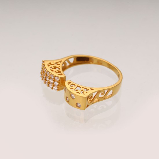 Unique Gold Finger Ring
